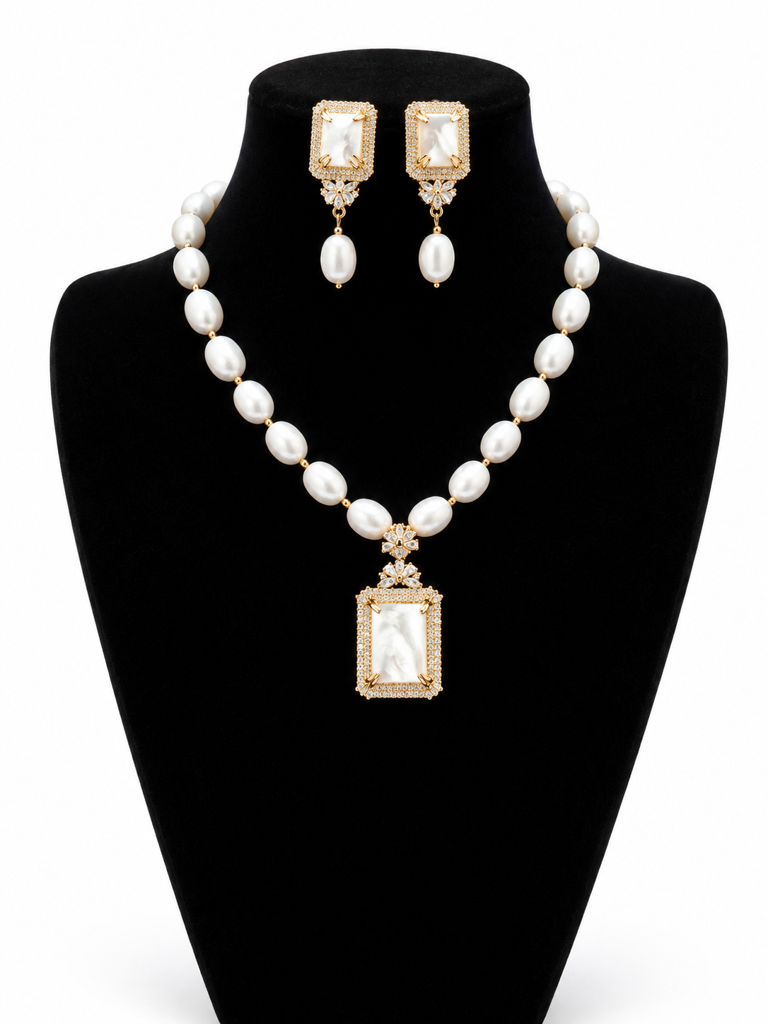 Gembead "Pearl" Statement Pearl Necklace & Earrings Set